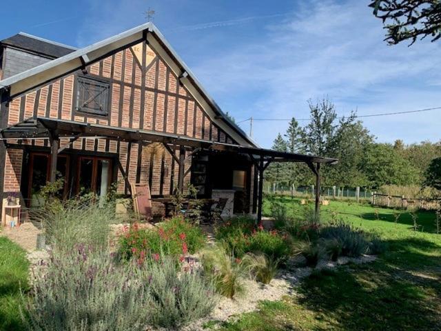 La Villa Qui A Du Chien Neuville-sur-Touques Exterior photo